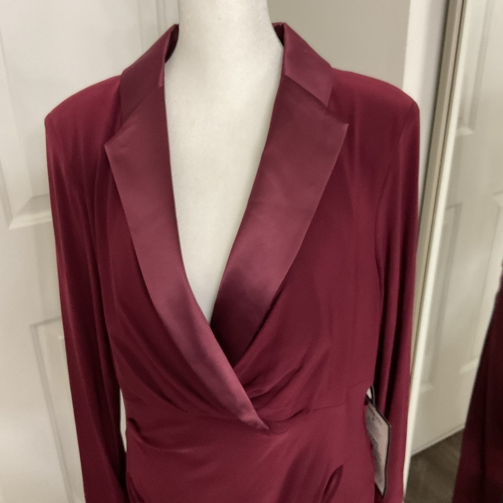 ADRIANA PAPELLE. Elegant Burgundy Women's   DRESSES SIZE 14 - Picture 4 of 9